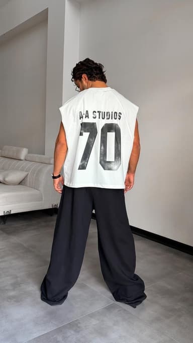 وست A-A STUODIOS 70