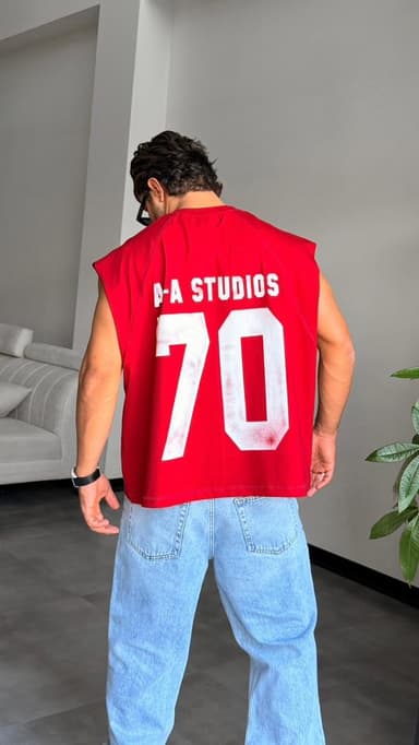 وست A-A STUODIOS 70