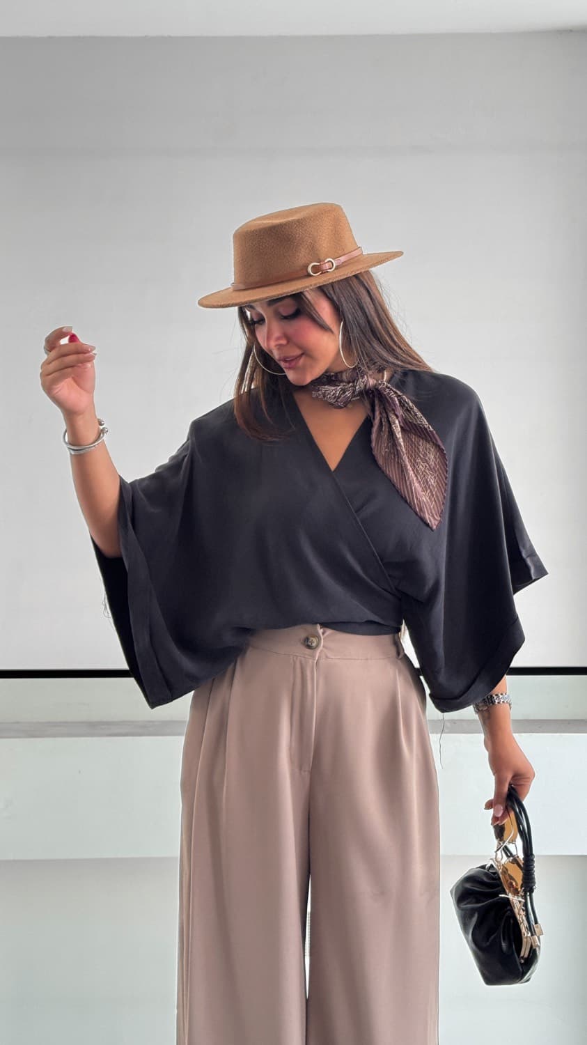 شومیز پشت گره ای